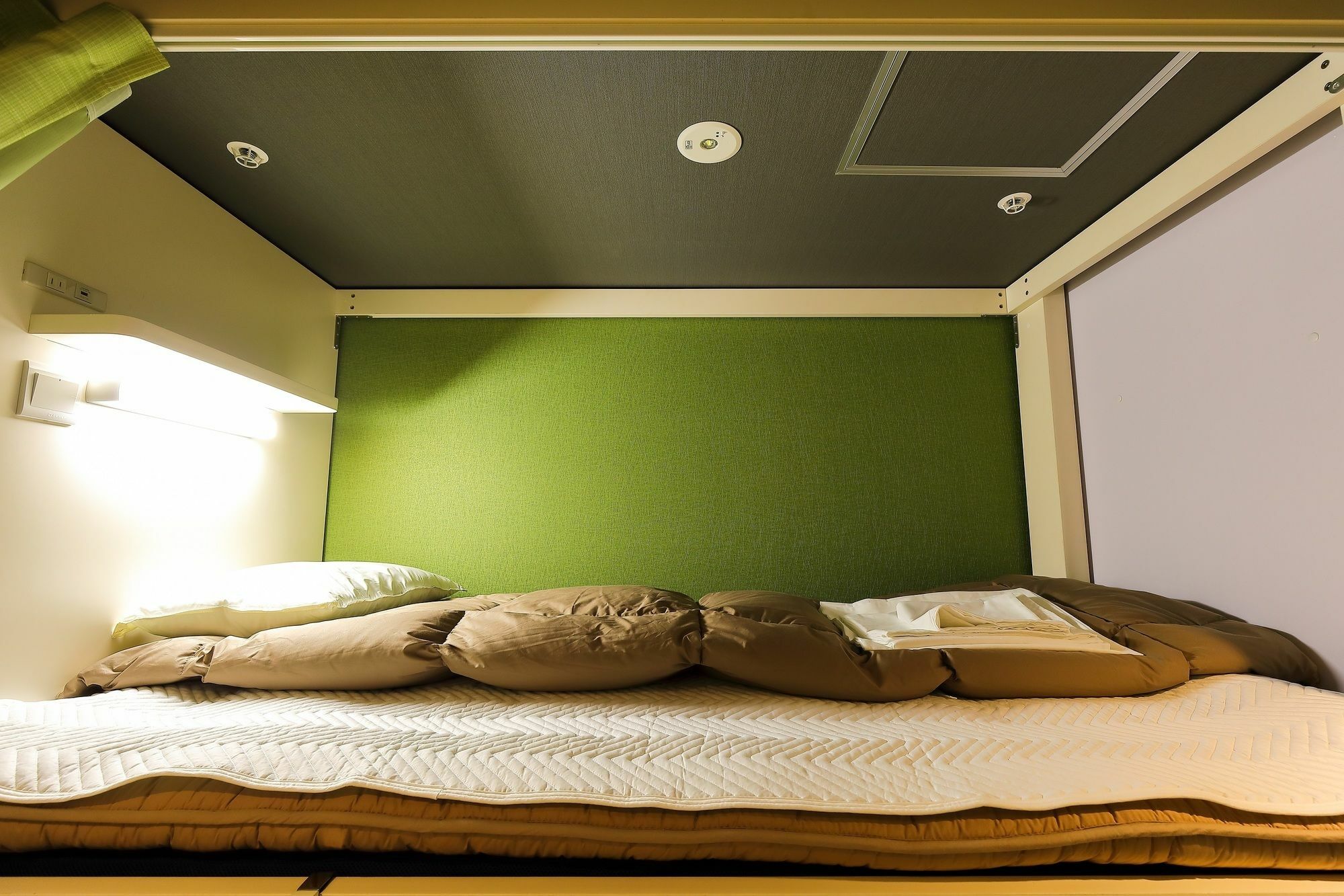 Guesthouse Kobe Nadeshikoya Exterior photo